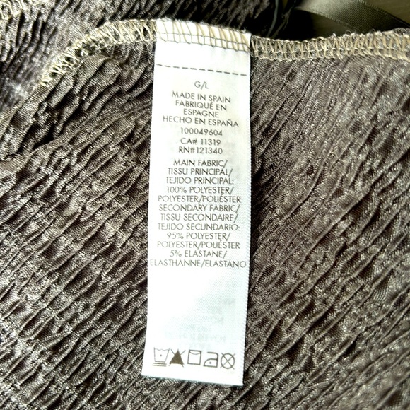 3/$15! Dynamite Deep V Neck Body Suit. Size L - Picture 7 of 7